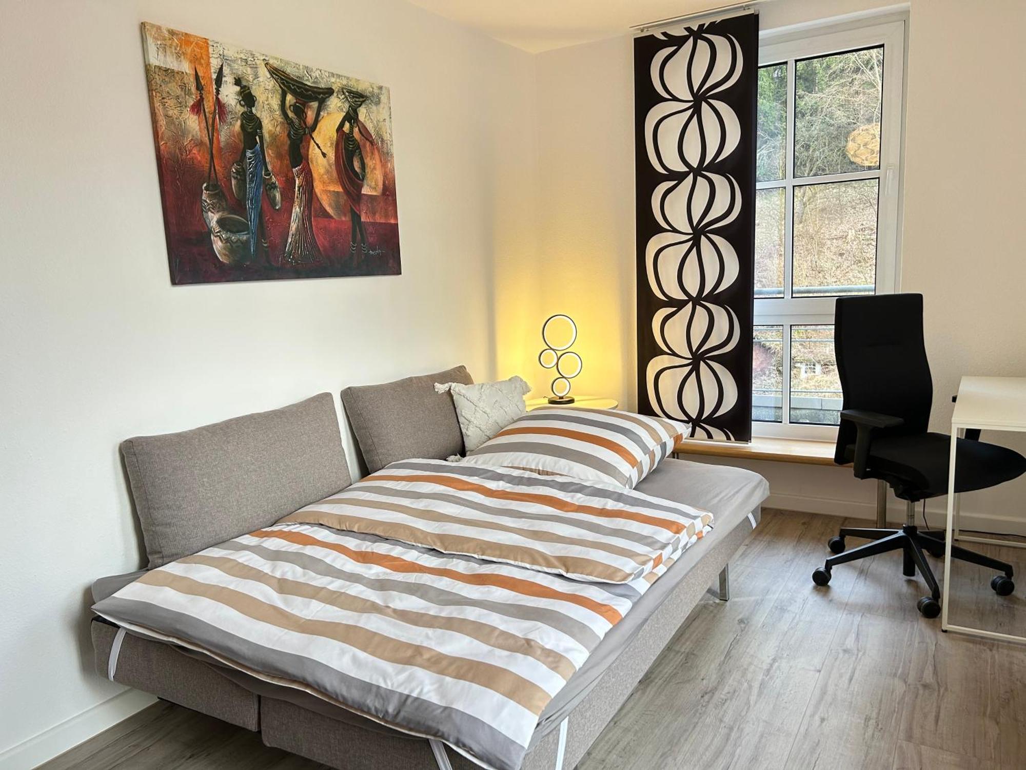 Grosszuegiges Helles Penthouse -Komplette Etage- Mit Balkon Und Stellplatz In Ruhiger Lage كولمباخ المظهر الخارجي الصورة
