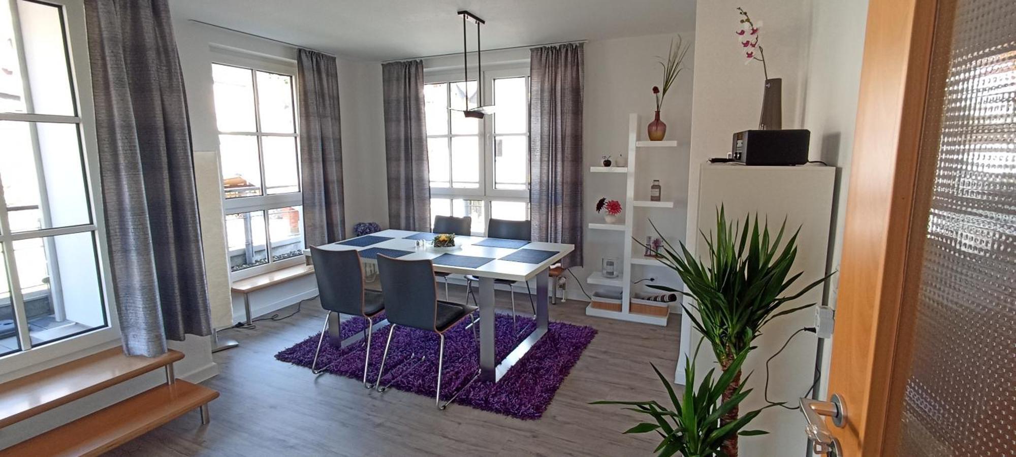 Grosszuegiges Helles Penthouse -Komplette Etage- Mit Balkon Und Stellplatz In Ruhiger Lage كولمباخ المظهر الخارجي الصورة