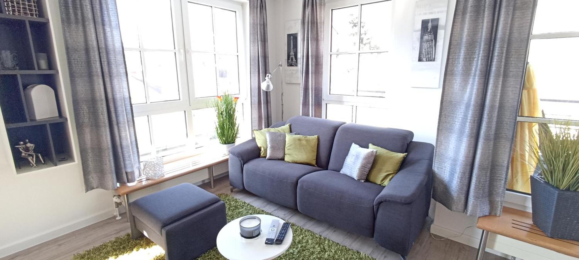 Grosszuegiges Helles Penthouse -Komplette Etage- Mit Balkon Und Stellplatz In Ruhiger Lage كولمباخ المظهر الخارجي الصورة