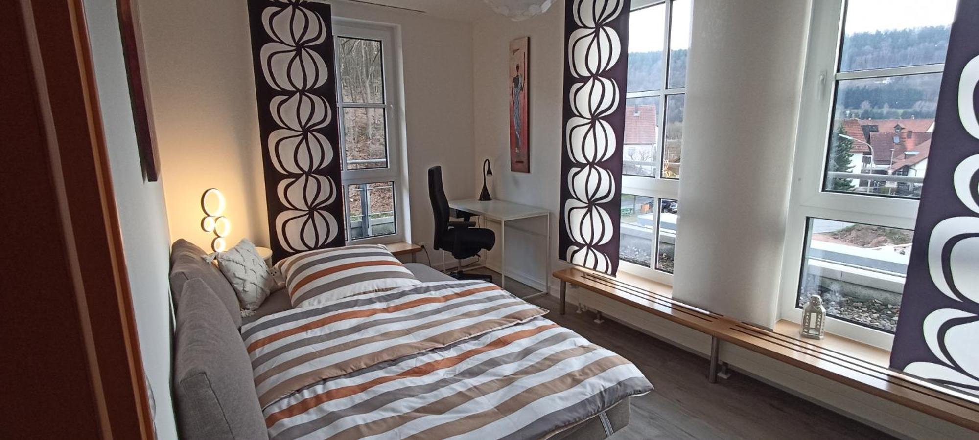 Grosszuegiges Helles Penthouse -Komplette Etage- Mit Balkon Und Stellplatz In Ruhiger Lage كولمباخ المظهر الخارجي الصورة