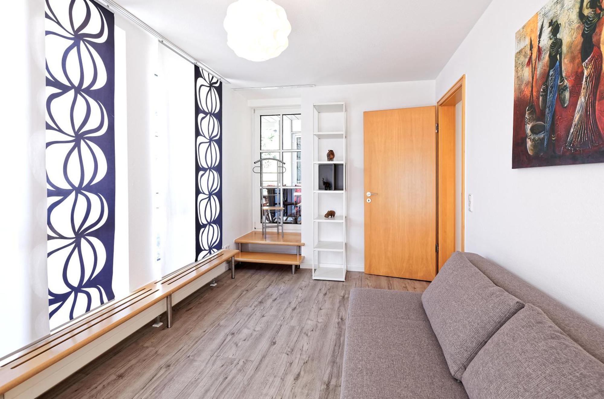 Grosszuegiges Helles Penthouse -Komplette Etage- Mit Balkon Und Stellplatz In Ruhiger Lage كولمباخ المظهر الخارجي الصورة