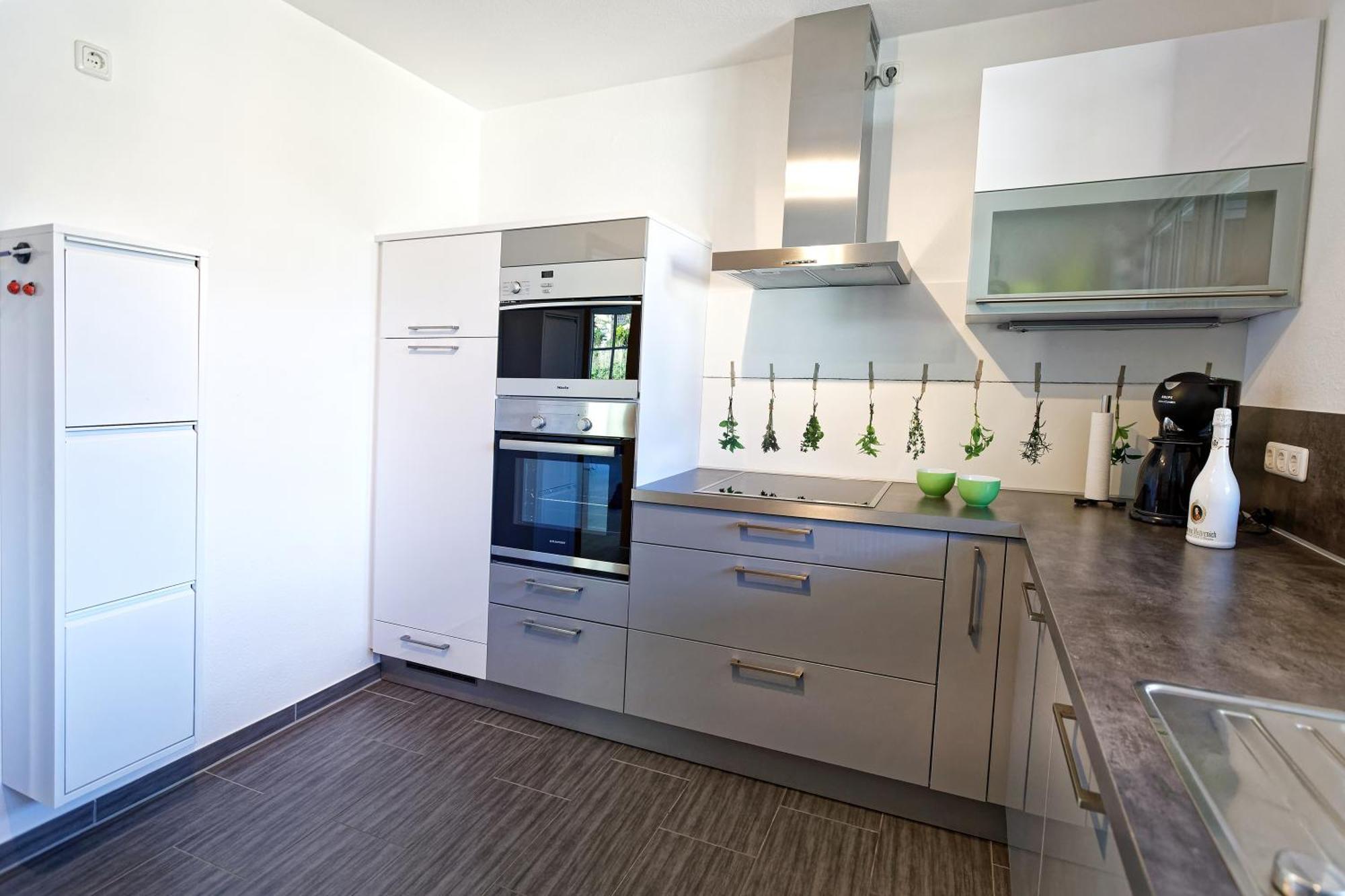 Grosszuegiges Helles Penthouse -Komplette Etage- Mit Balkon Und Stellplatz In Ruhiger Lage كولمباخ المظهر الخارجي الصورة